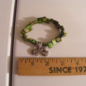 Ladies Green Metallic Charm Beads Bracelet Stretchable Adjustable